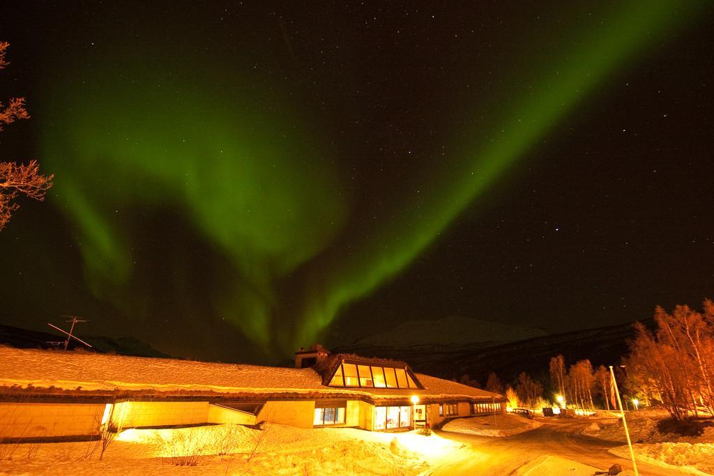 Fjellkysten Hotel Tennevoll Buitenkant foto