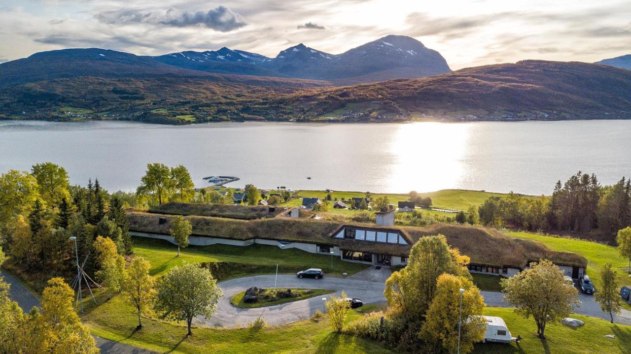 Fjellkysten Hotel Tennevoll Buitenkant foto